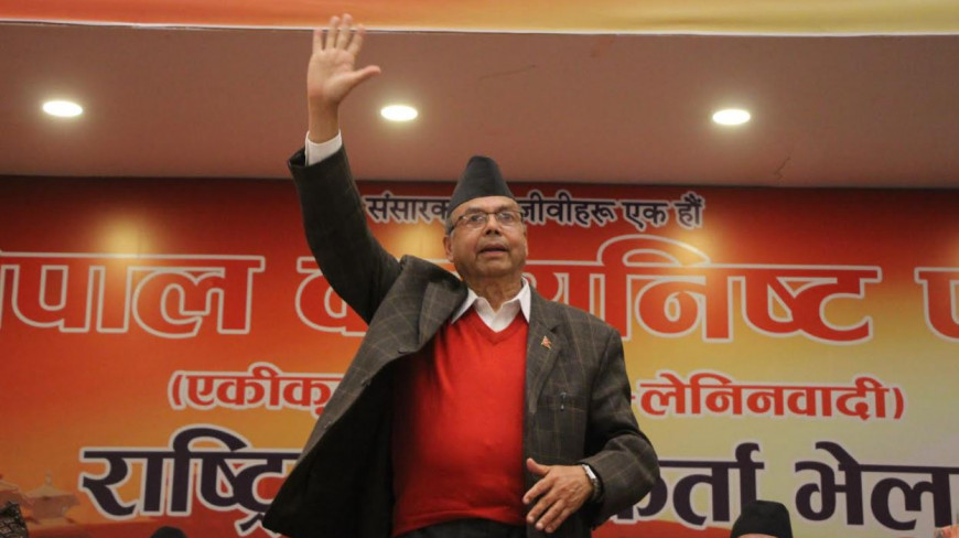 सत्ता सञ्चालकबाटै गणतन्त्रमाथि खतरा छ : झलनाथ खनाल